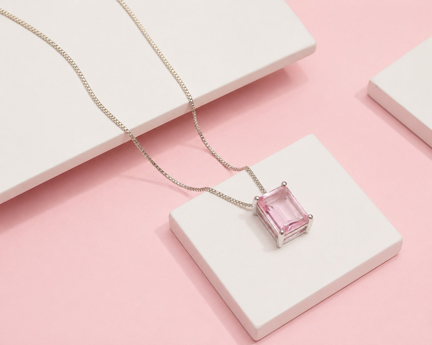 COLAR GALERIA RETANGULAR CRISTAL ROSA